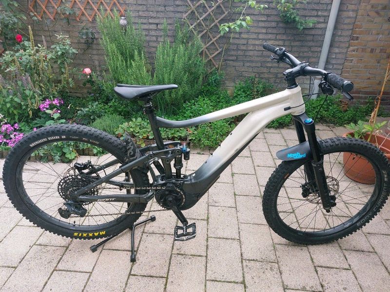 Used Giant Reign E+ 2 Pro 2020 2020 MTB