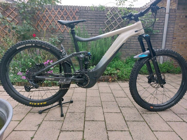 Used Giant Reign E+ 2 Pro 2020 2020 Mountainbike — image 15 of 19
