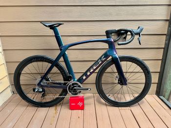 Trek - Madone SLR 9 eTap Gen 6 2023, 2023