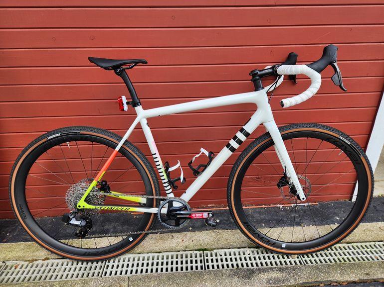 Used Specialized Crux Pro 2024 2024 Road & Gravel, Weiß — image 1 of 8