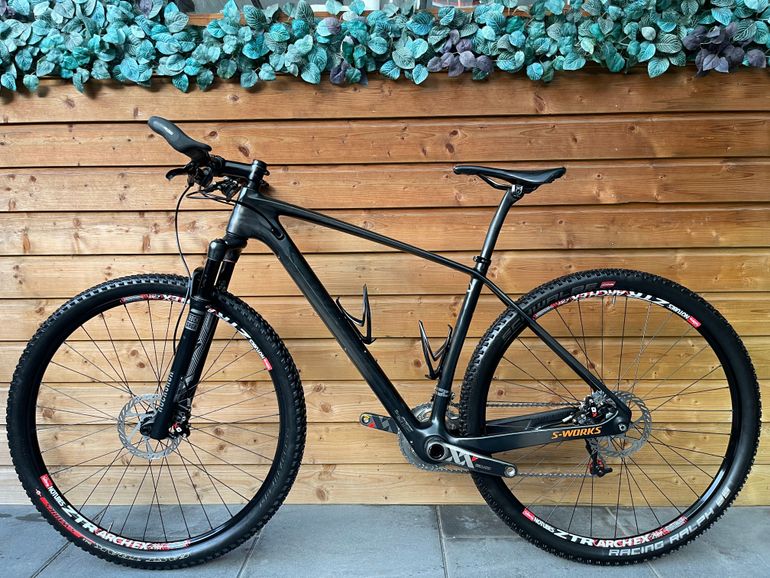 Used Specialized S-Works Stumpjumper Fact Carbon/Sram XO/XX/Brain/Gr.L 2019 Mountainbike, Black — image 4 of 26