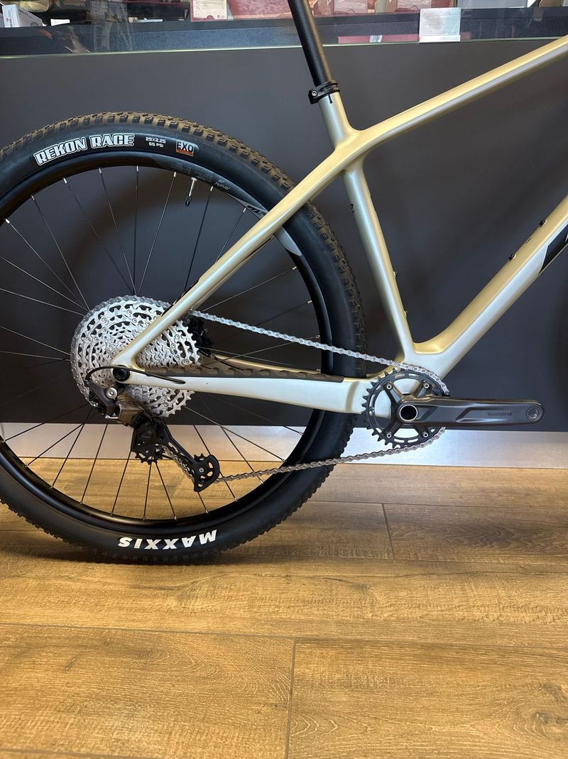 Käytetty KTM MYROON PRO 2023 2023 Mountainbike — kuva 3 / 4