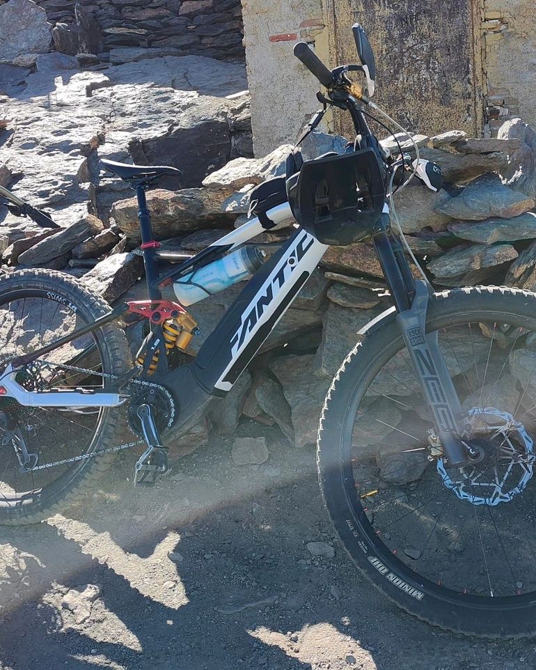 Brugt Fantic XEF 1.9 Factory 2022 2022 Mountainbike — billede 2 af 6