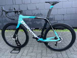 Bianchi - Oltre XR3 - Ultegra Di2, 2022