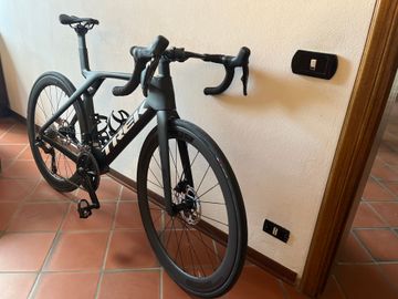 Brugt Trek Madone SL 6 Gen 7 2024 2024 Road & Gravel — billede 5 af 6
