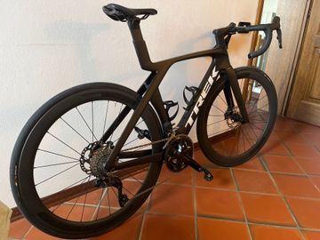 Brugt Trek Madone SL 6 Gen 7 2024 2024 Road & Gravel — billede 2 af 6