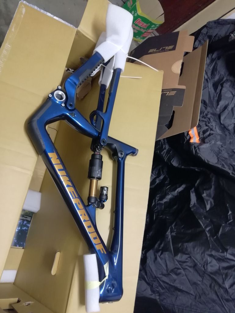 Gebrauchtes Nukeproof Mega 290 Carbon Frame Only 2022 Frameset 2022 Mountainbike, Blau, 29 — Bild 2 von 3
