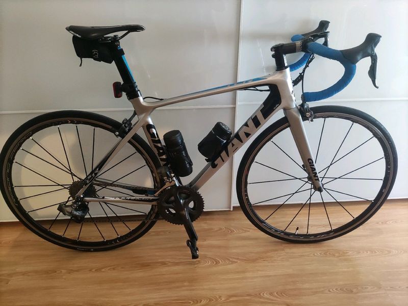 Used Giant TCR Advanced 0 2012 2012 Road & Gravel, Light Gray — image 1 of 4
