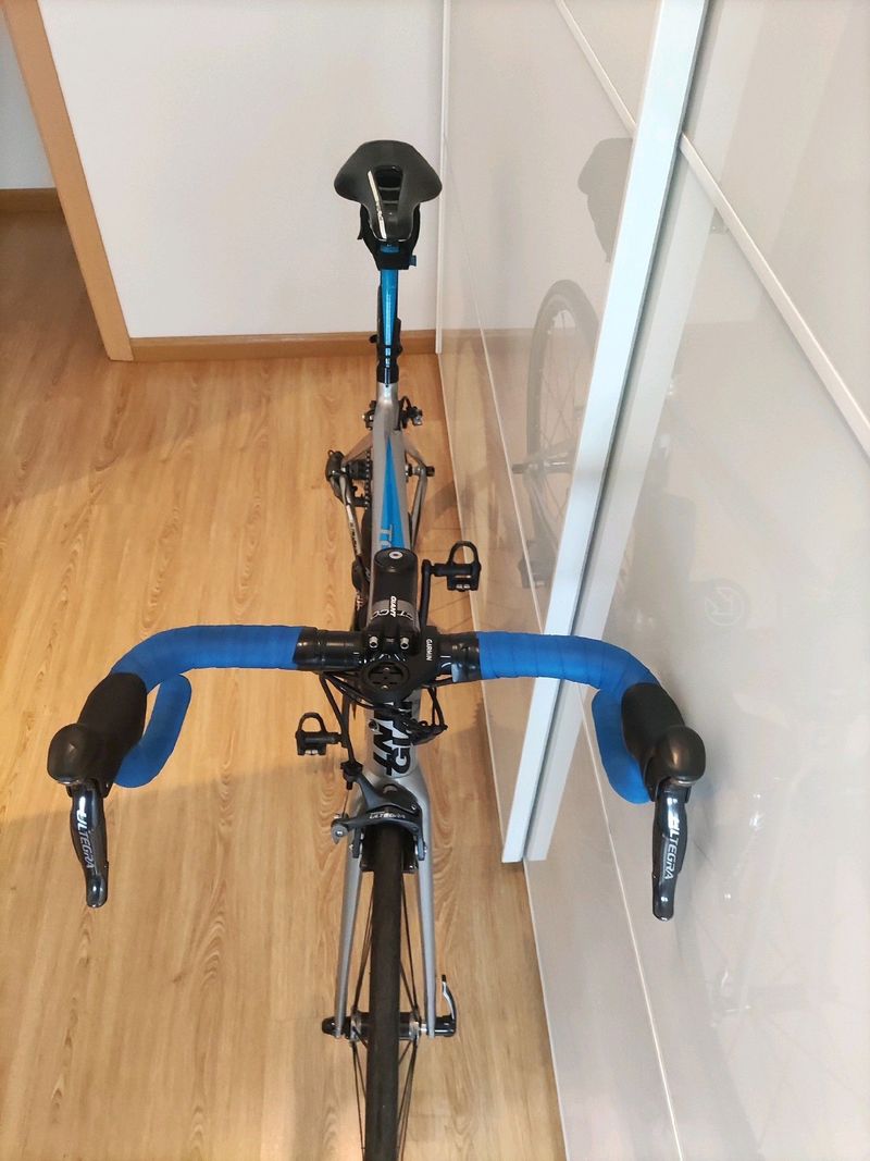 Used Giant TCR Advanced 0 2012 2012 Road & Gravel, Light Gray — image 2 of 4