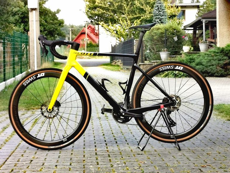 Used Scott Addict Gravel 2024 @ GRX 2x12s 2024 Road & Gravel, Black — image 2 of 20