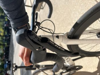 Used Canyon Ultimate CF SL 7 2024 2024 Road & Gravel, Black — image 4 of 10