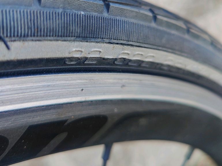 Used Giant Peloton 1990 Road & Gravel, White — image 15 of 15