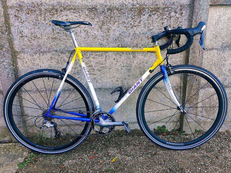 Used Giant Peloton 1990 Road & Gravel, White — image 1 of 15