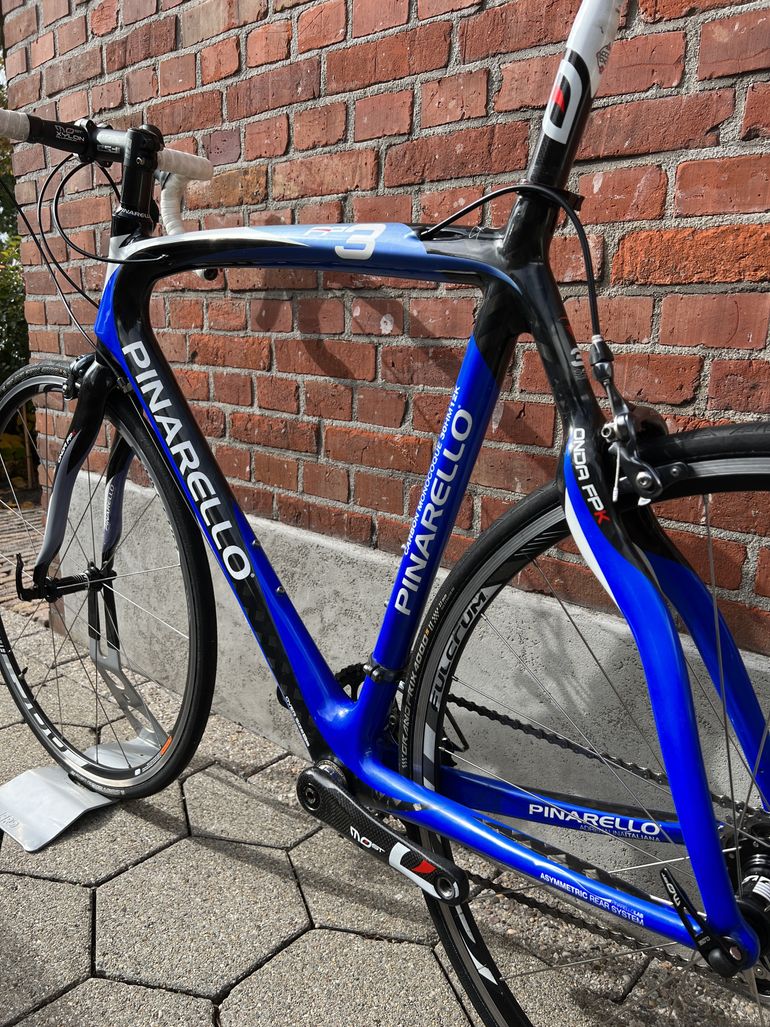Used Pinarello FP3 2015 Road & Gravel, shop.filter.color.0000ff — image 10 of 12