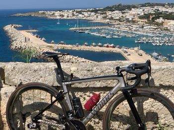 Used Specialized Tarmac SRAM Red eTap 2019 Road & Gravel, Hellgrau — image 3 of 14