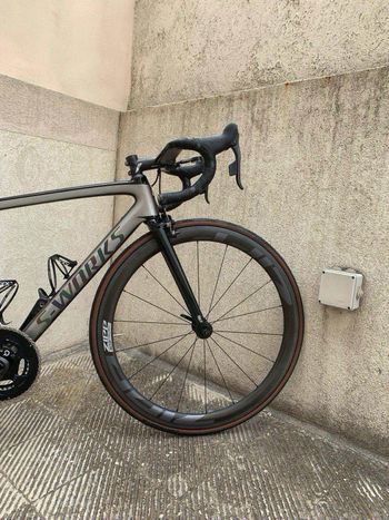 Used Specialized Tarmac SRAM Red eTap 2019 Road & Gravel, Hellgrau — image 12 of 14