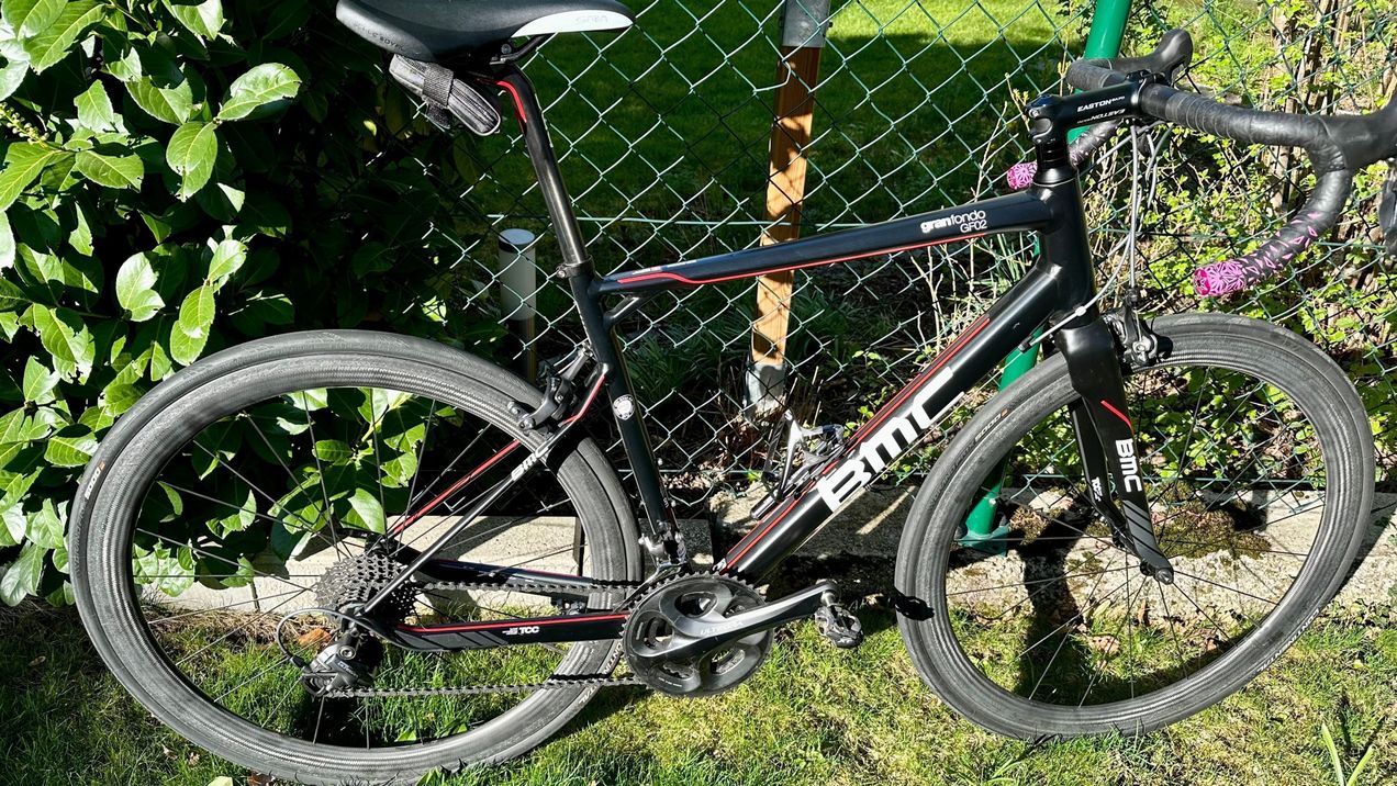 BMC granfondo GF02 used in 56 cm | buycycle USA