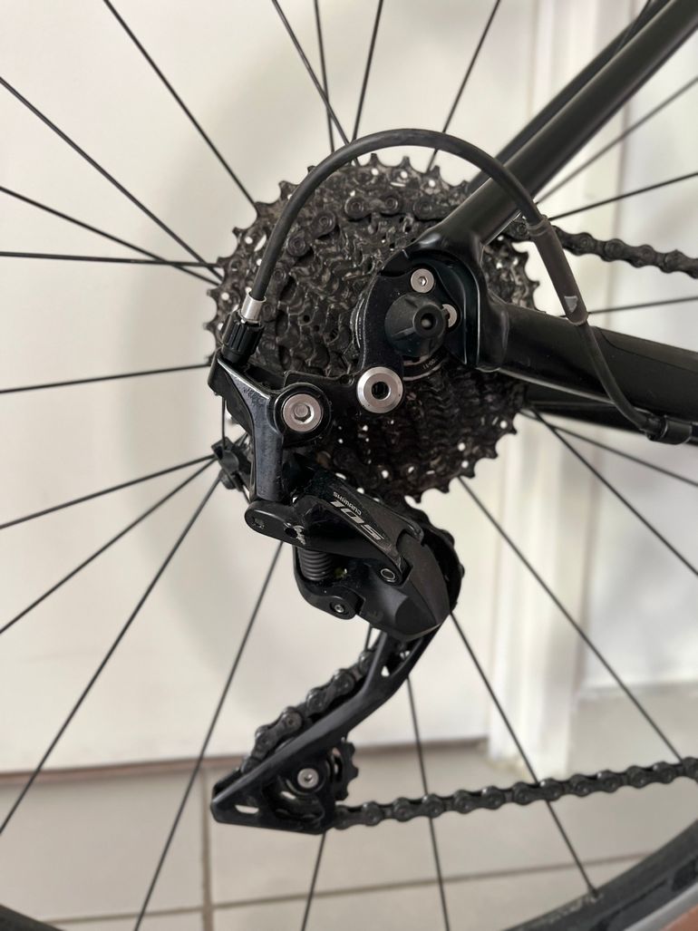 Used Canyon Endurace 7 RB 2022 2022 Road & Gravel, Nero — image 4 of 9