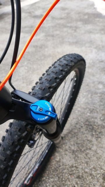 Used CUBE RACE ONE 2019 2019 Mountainbike, Black — image 7 of 17