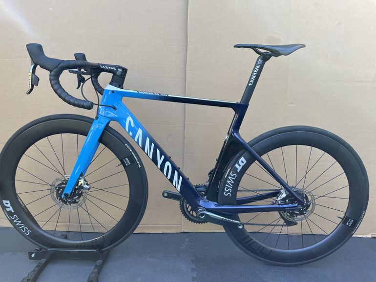 Used Canyon Aeroad CF SLX Disc 9.0 2020 Road & Gravel, Blue — image 1 of 6