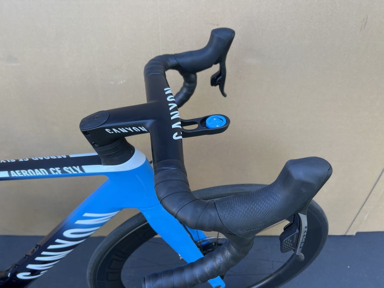 Used Canyon Aeroad CF SLX Disc 9.0 2020 Road & Gravel, Blue — image 3 of 6