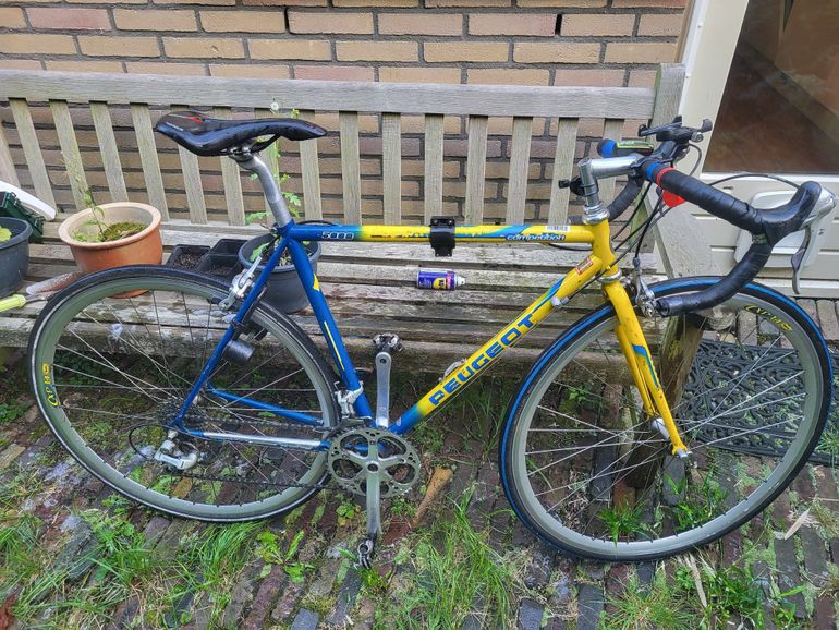 Used Peugeot 5000 compétition 1998 Road & Gravel, Red — image 1 of 6