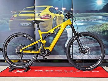 Used Flyer Uproc 6 6.50 Carbon 2022 Mountainbike, shop.filter.color.ffff00 — image 1 of 14