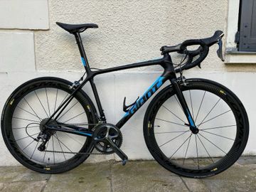 Used Giant TCR Advanced SL 0 2016 2016 Road & Gravel, Black — image 1 of 9