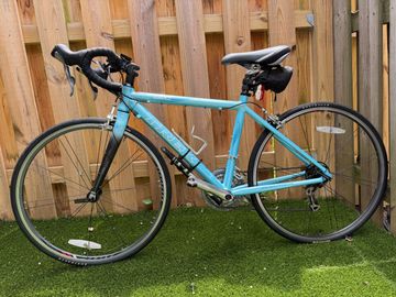 Used Trek 1600 WSD 2007 2007 Road & Gravel, Blue — image 1 of 10