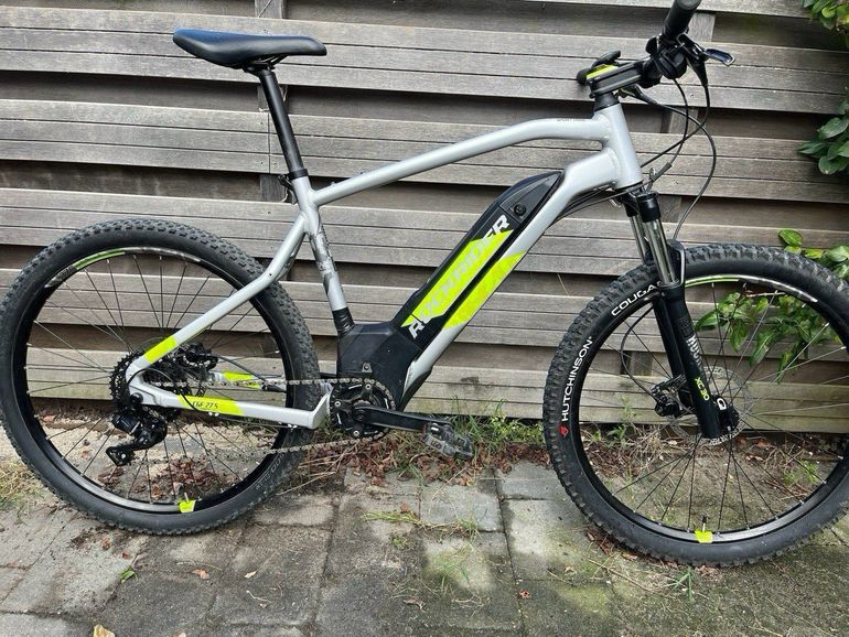 Vtt clearance electrique decathlon st 520