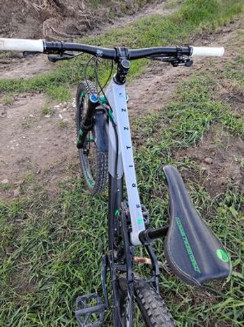 Gebrauchtes CUBE FRITZZ 180 HPA Race 27.5 2017 Mountainbike, Hellgrau — Bild 4 von 7