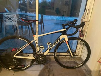 Giant - Defy Advanced 2 2017, 2017