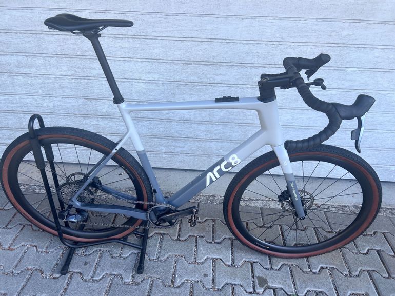 Used ARC 8 Ero Gravel 2022 Road & Gravel, Light Gray — image 1 of 6