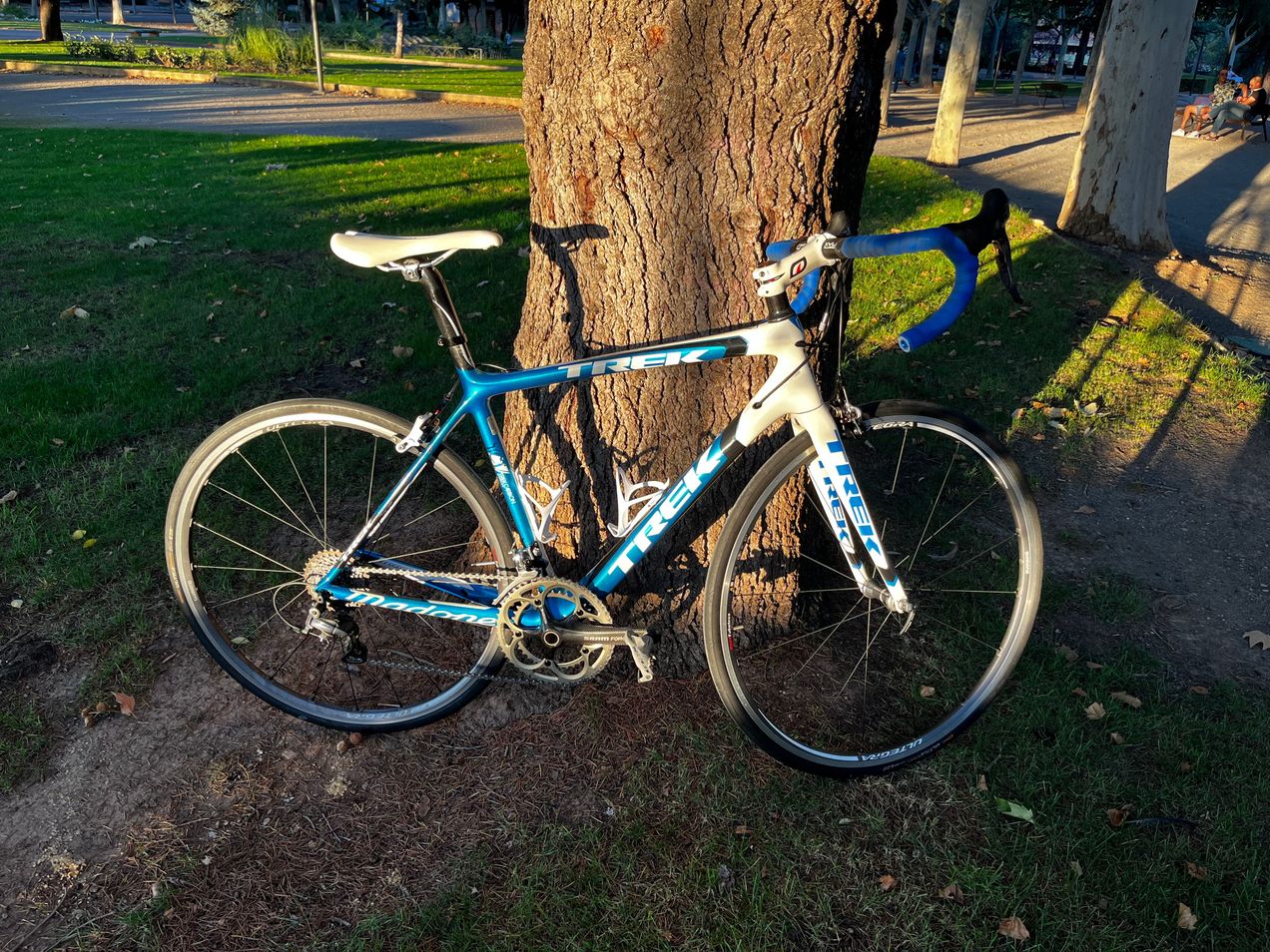 Trek Madone 5.5 H2 (Compact) used in 54 cm | buycycle