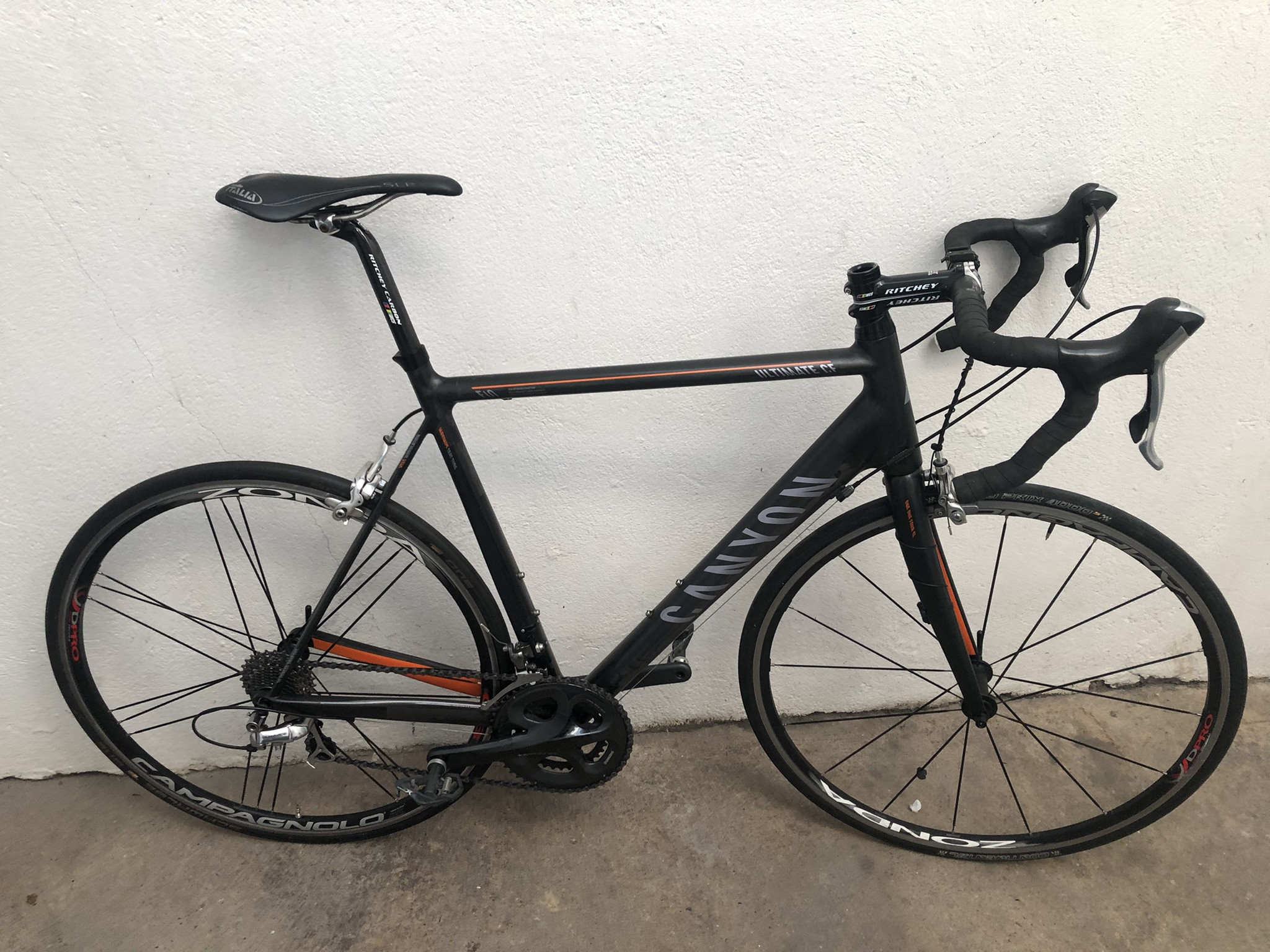 Canyon f10 cheap ultimate cf slx