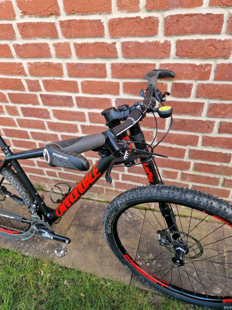 Used Cannondale F-Si Carbon 3 2018 2018 Mountainbike — image 8 of 13