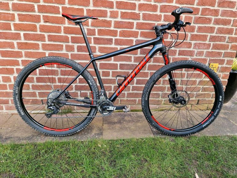 Used Cannondale F-Si Carbon 3 2018 2018 Mountainbike — image 1 of 13