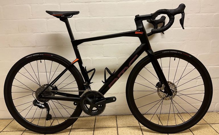 BMC Roadmachine 01 FOUR used in 56 cm | buycycle