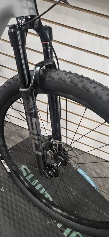 Used Santa Cruz Blur 4 C S-Kit 2024 Mountainbike — image 4 of 7
