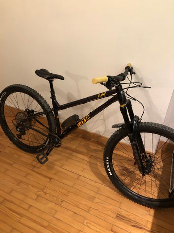 Used Kona Honzo ESD 2022 2022 Mountainbike, Purple, 29 — image 2 of 5
