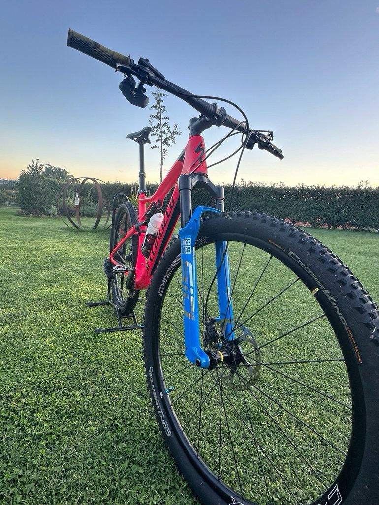 Used Specialized Men's Epic Comp Carbon 2018 2018 Mountainbike, Rot, 29 — image 2 of 9