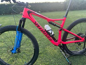 Used Specialized Men's Epic Comp Carbon 2018 2018 Mountainbike, Rot, 29 — image 4 of 9