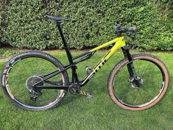 Used BMC Fourstroke 01 TWO 2024 2024 Mountainbike, Orange, 29 — image 1 of 4