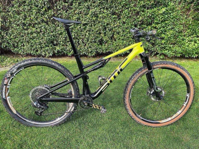 Used BMC Fourstroke 01 TWO 2024 2024 Mountainbike, Orange, 29 — image 1 of 4