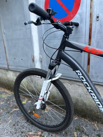 Used ROCKRIDER 27.5 Inch Mountain bike ST 120 Disc 2023 Mountainbike, Black — image 4 of 7