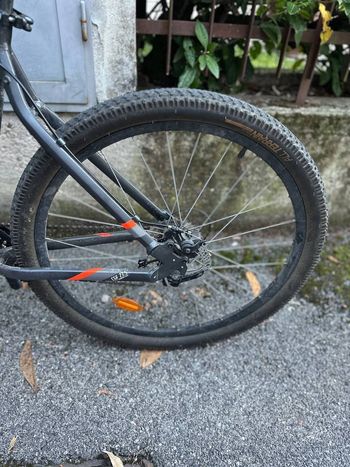 Used ROCKRIDER 27.5 Inch Mountain bike ST 120 Disc 2023 Mountainbike, Black — image 3 of 7