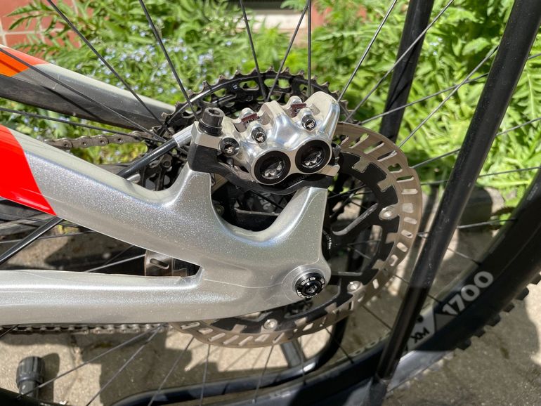 Used Pivot FIREBIRD Pro XT/XTR 2023 2023 Mountainbike, Light Gray, 29 — image 16 of 64