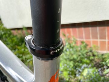 Used Pivot FIREBIRD Pro XT/XTR 2023 2023 Mountainbike, Light Gray, 29 — image 57 of 64