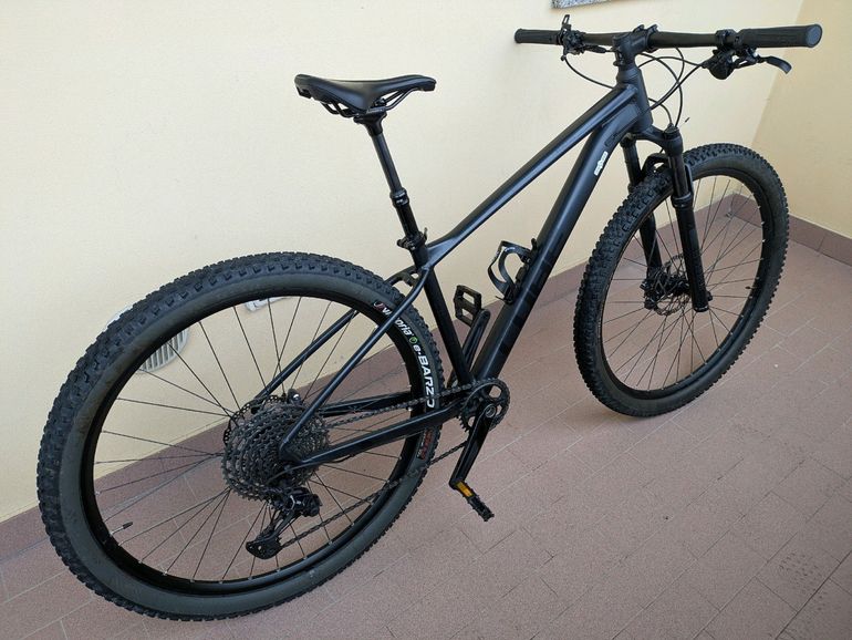 Used CUBE REACTION PRO 2023 2023 Mountainbike, Black, 27.5 — image 1 of 18