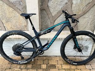 Canyon - Lux Trail CF 8 2022, 2022